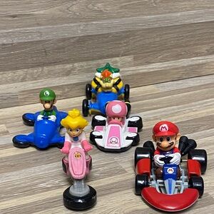 Mario Kart Toy Set  racking cars Nintendo Multicolor on the go fun